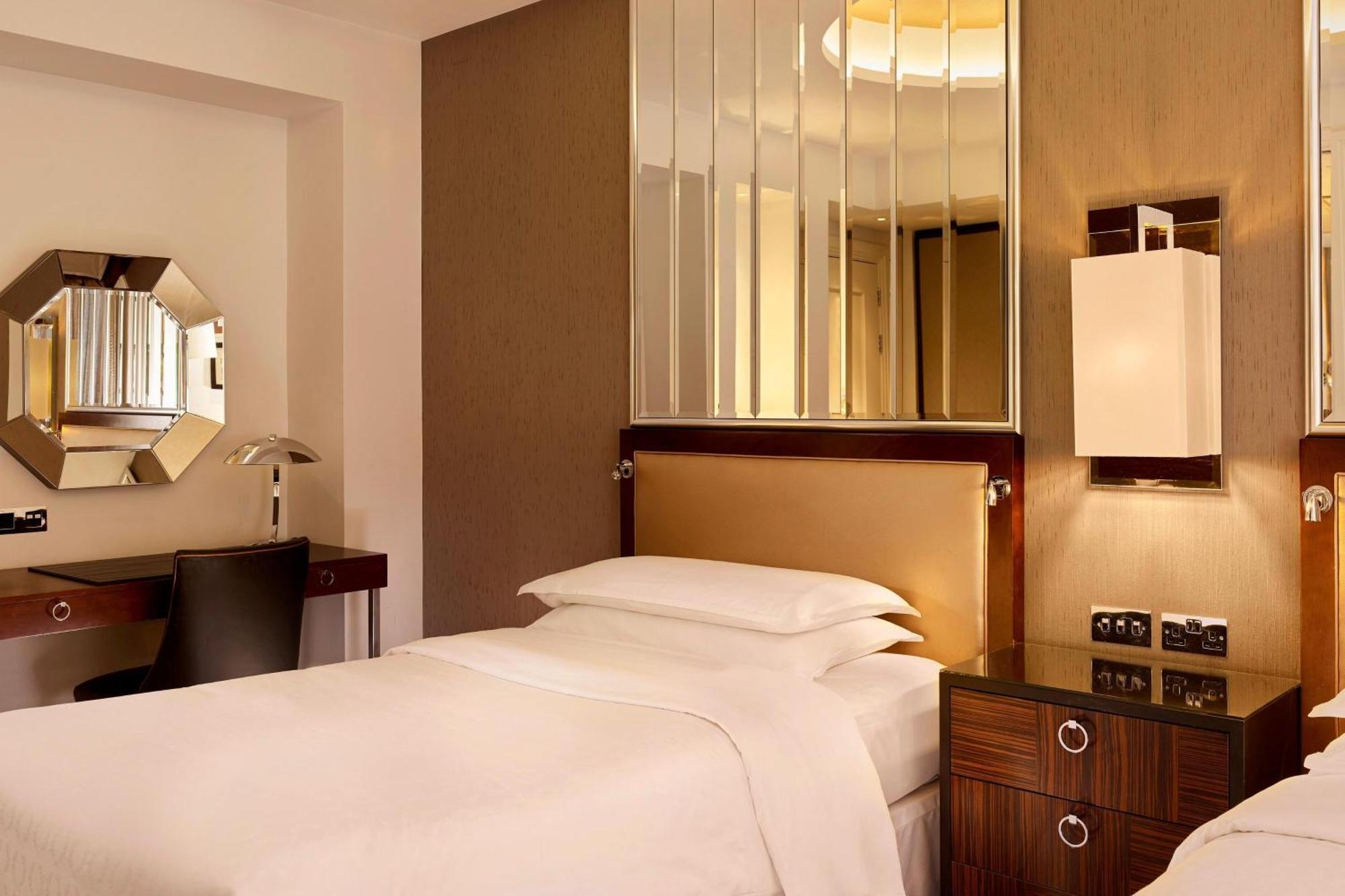 Sheraton Grand London Park Lane Εξωτερικό φωτογραφία A room at the hotel